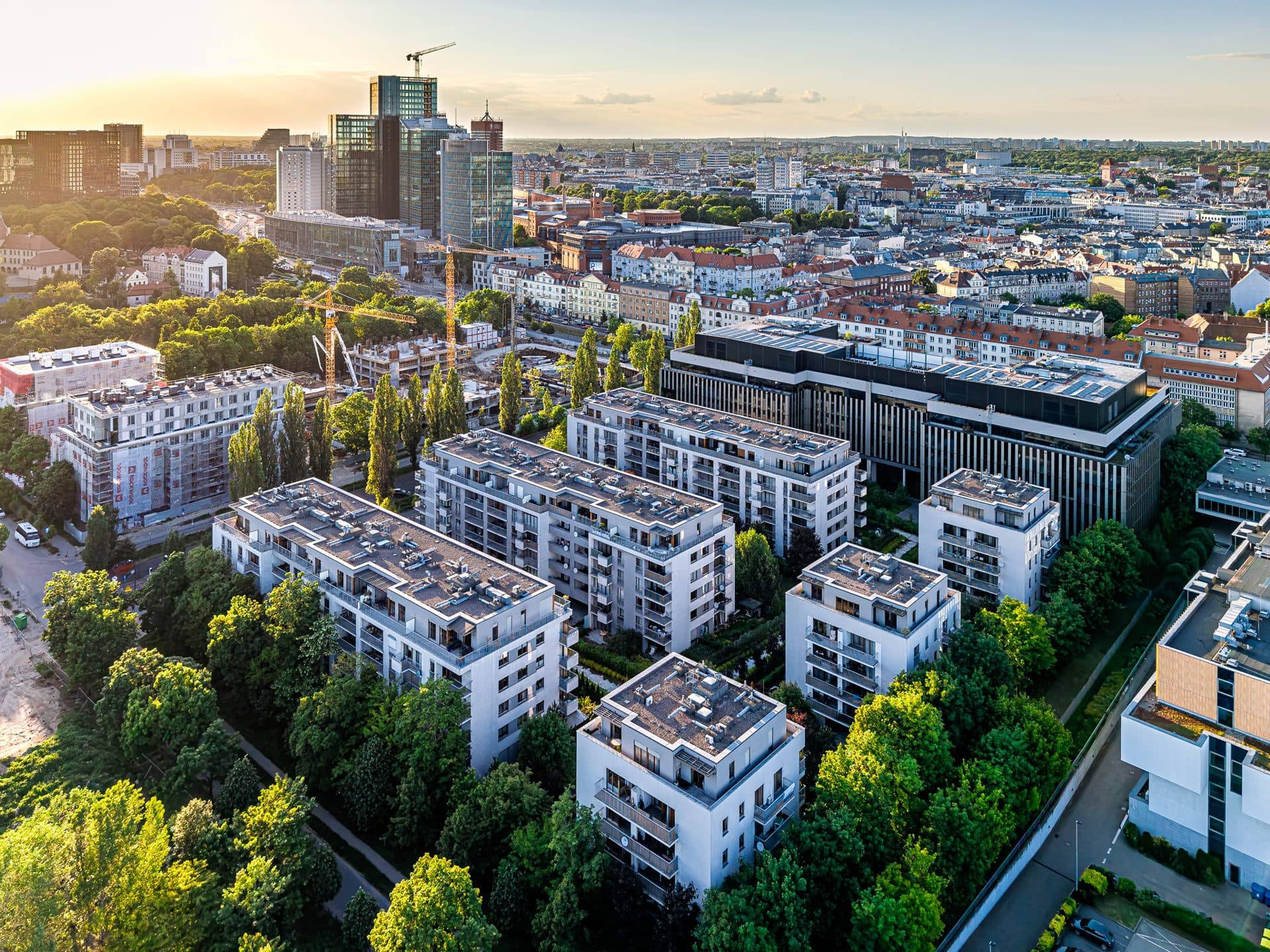 Zdjęcia z drona osiedla mieszkaniowego, Poznań