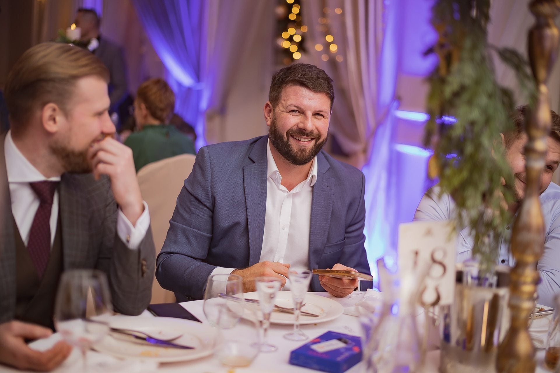 Networking na evencie biznesowym, fotografia reportażowa, Poznań