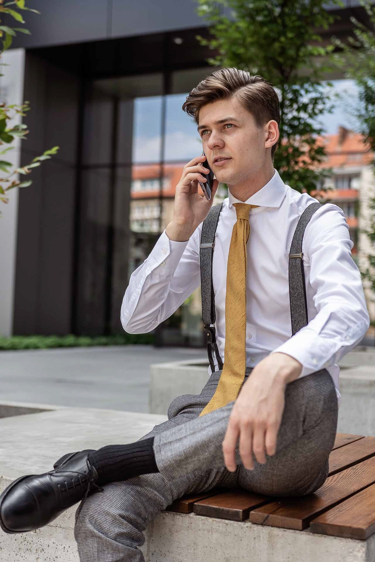 Portret wizerunkowy w naturalnym świetle, sesja dla firmy, Poznań
